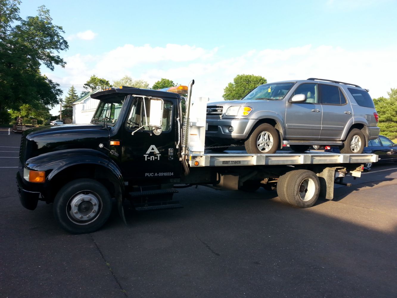 Roadside Assistance and Emergency Towing in Philadelphia, PA Advocate