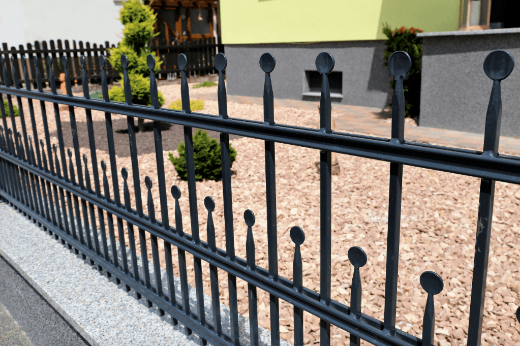 Aluminum Fence Cost Cost to Install Aluminum Fence