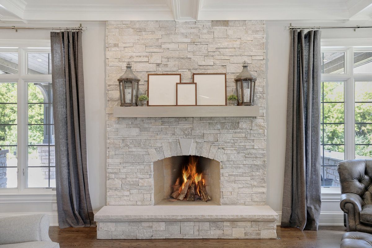 2021 Cost To Install A Fireplace, Cost Of A Fireplace Mantel Installation