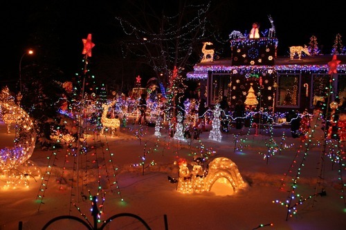 Christmas Light Hanging Services in Richfield MN<br><br>