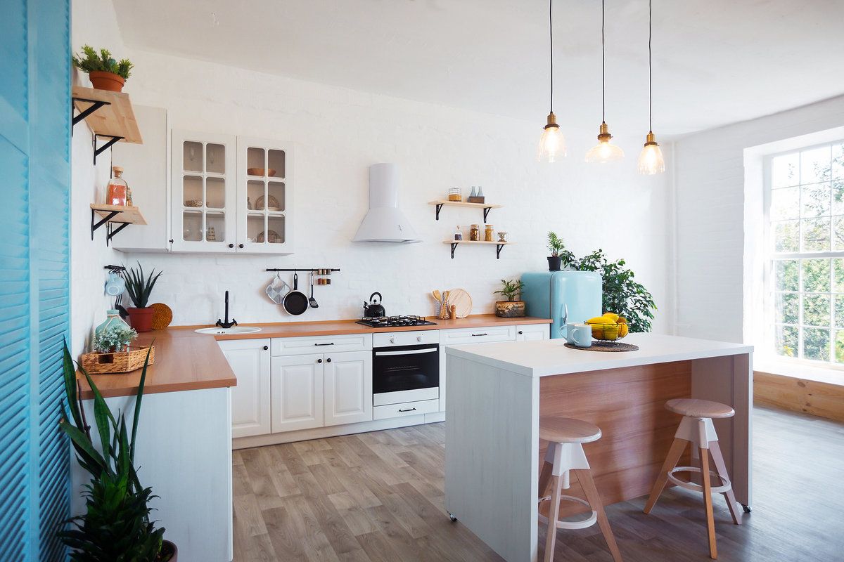 Modern Kitchen with Laminated Countertop