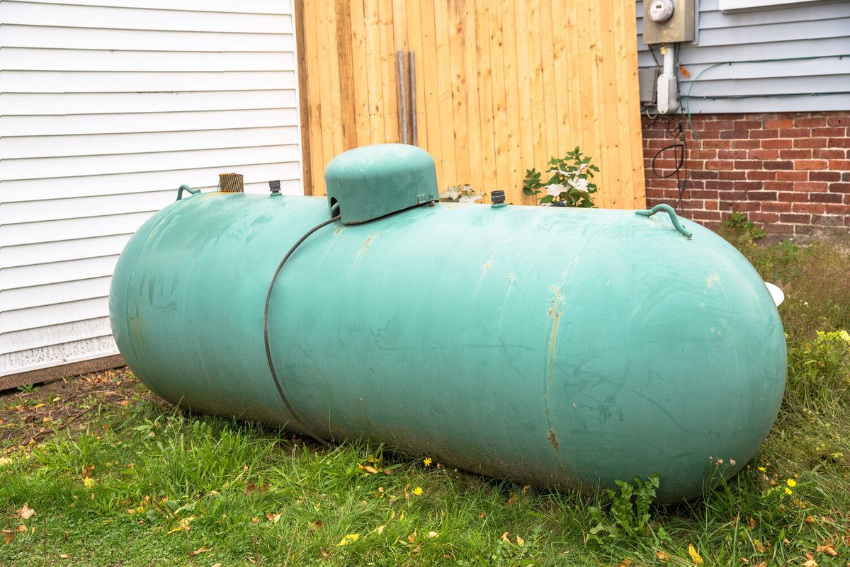 outdoor kitchen propane tank table