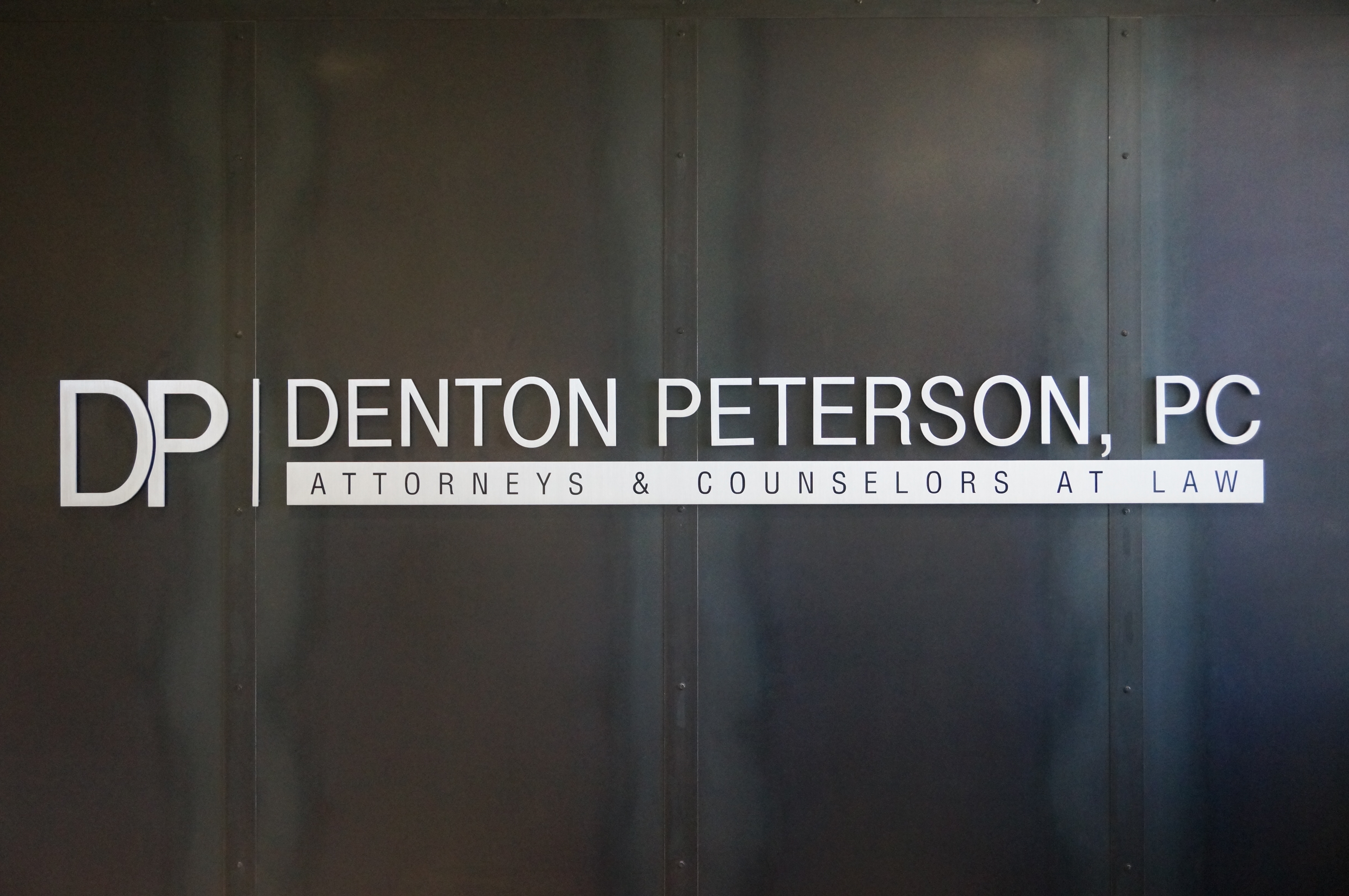 Attorneys, Business Law, Corporate Law, Civil Litigation, Business Litigation, Commercial Litigation, Franchise Attorneys