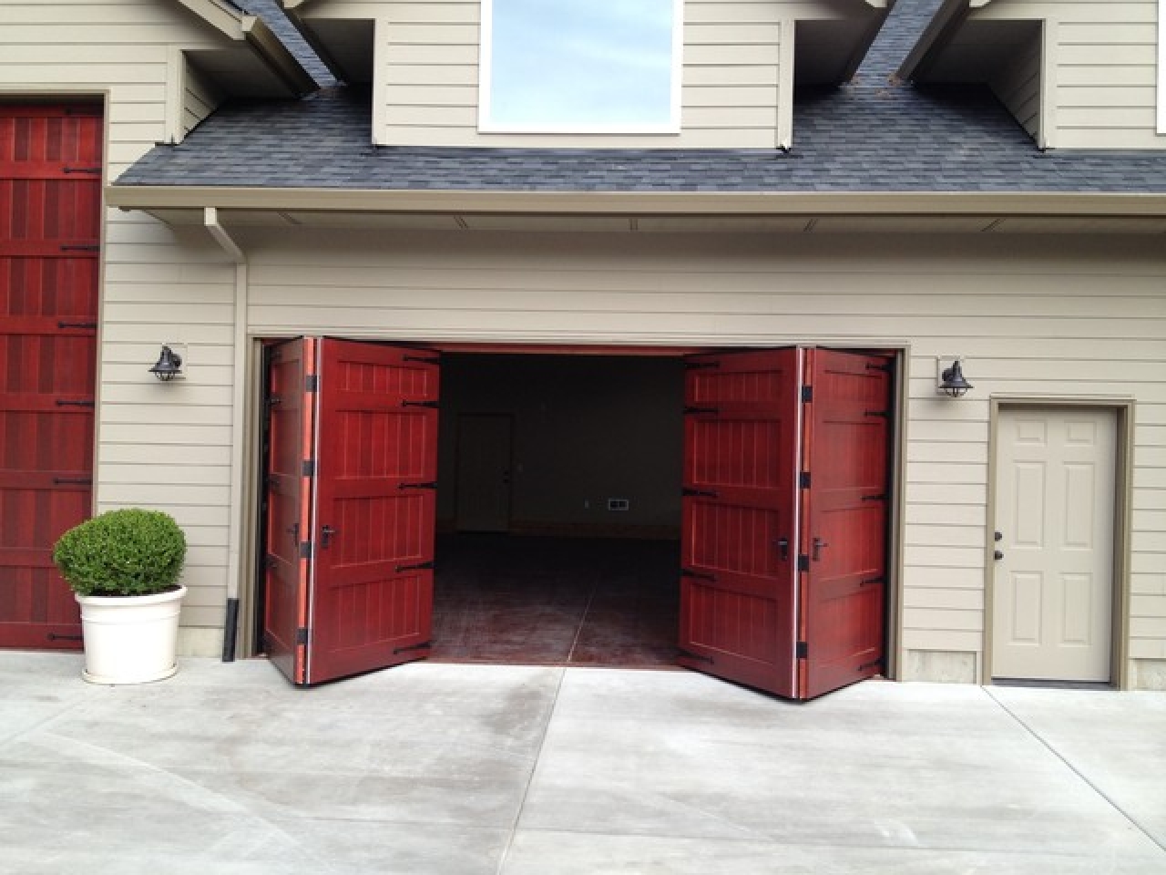 Garage Door Repair & Installation
