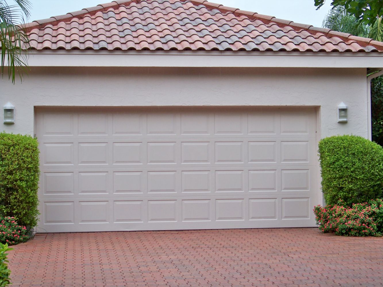Sos Garage Door Wageuzi Garage Door Repair Services In Avondale Az Sos