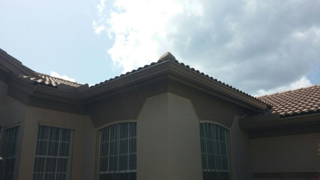 Seamless Gutters And Downspouts Installation In North Fort Myers Fl Bay Window Gutters