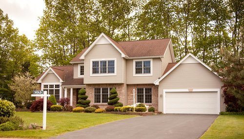 Garage Vs Carport Pros Cons, How Much Does It Cost To Put A Garage Door On Carport