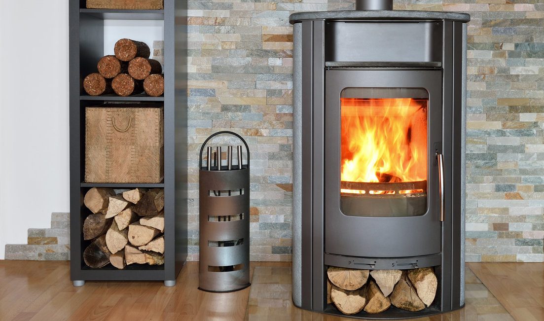 Wood Stove vs Pellet Stove - Pros, Cons, Comparisons and Costs